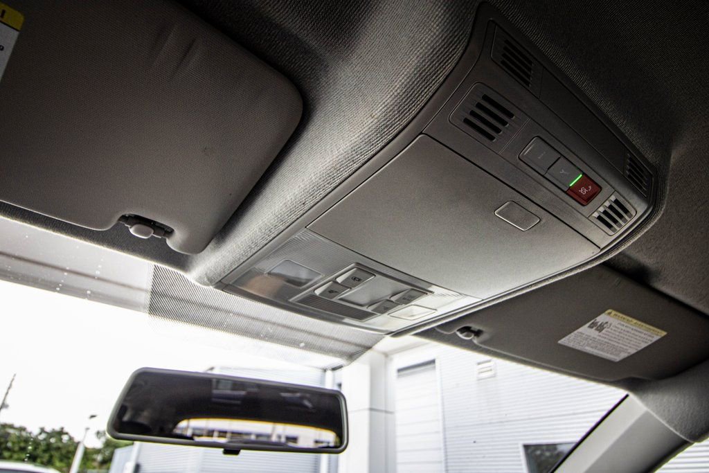 Certified 2020 Volkswagen Tiguan S image 35