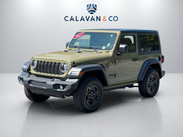 Used 2025 Jeep Wrangler Sport AWD/4WD image 3