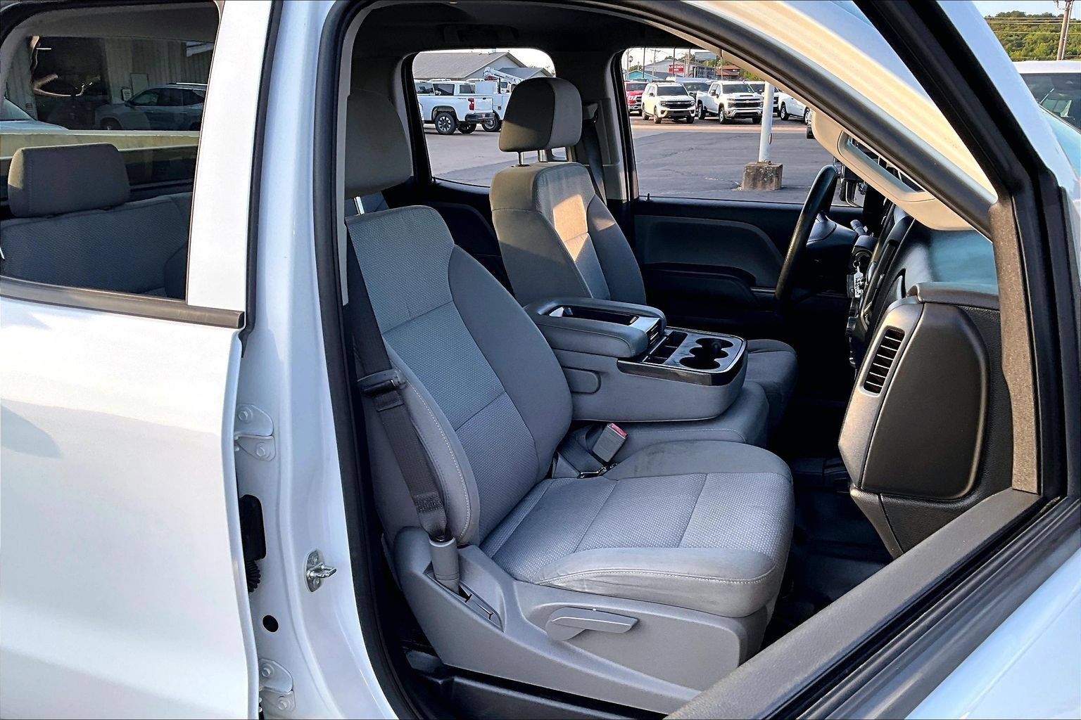 Used 2019 Chevrolet Silverado 2500 W/T w/ WT Convenience Package AWD/4WD image 7