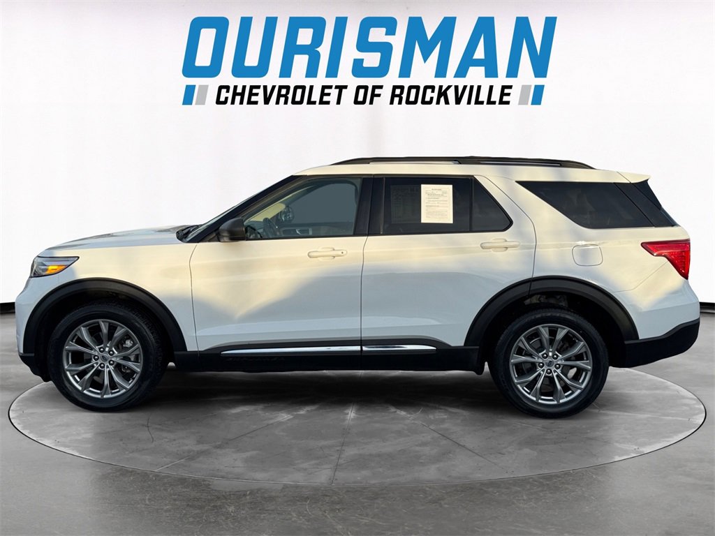 Used 2020 Ford Explorer XLT w/ Equipment Group 202A image 3