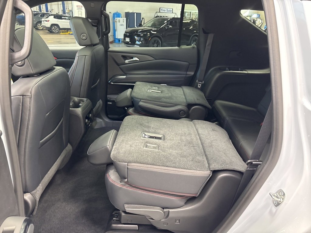 New 2026 Chevrolet Traverse RS image 41