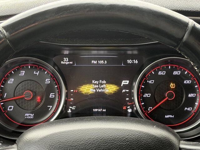 Used 2018 Dodge Charger SXT image 15