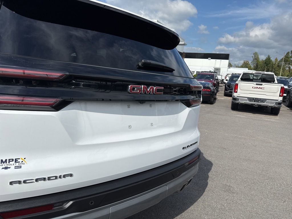 Used 2025 GMC Acadia Elevation FWD image 31