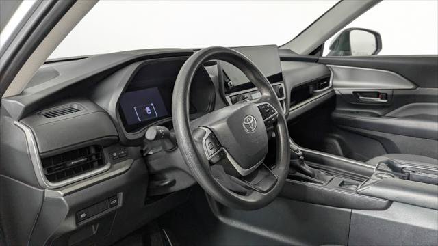 Used 2025 Toyota Grand Highlander FWD image 21