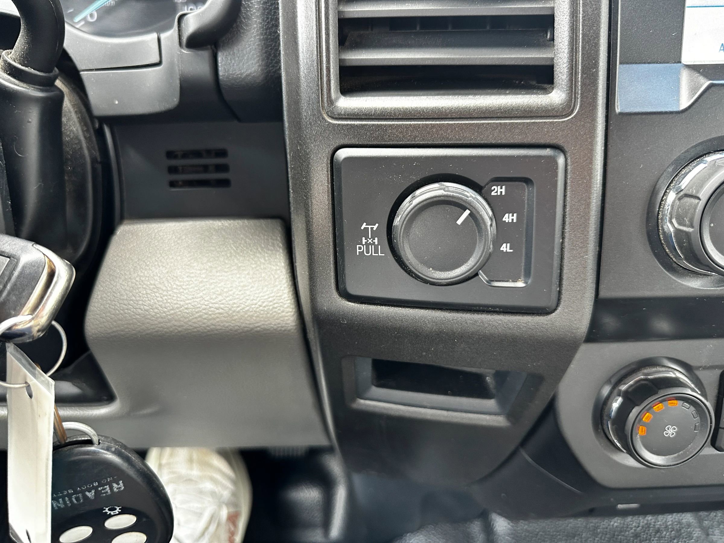 Used 2022 Ford F250 XL w/ Power Equipment Group image 24