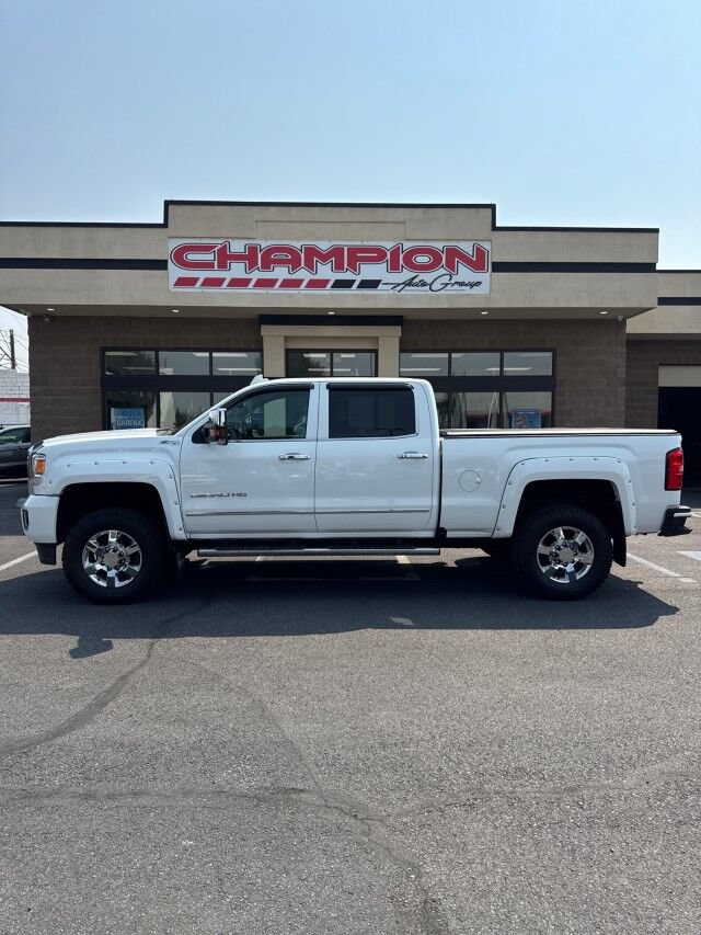 Used 2016 GMC Sierra 3500 Denali w/ Driver Alert Package AWD/4WD image 20