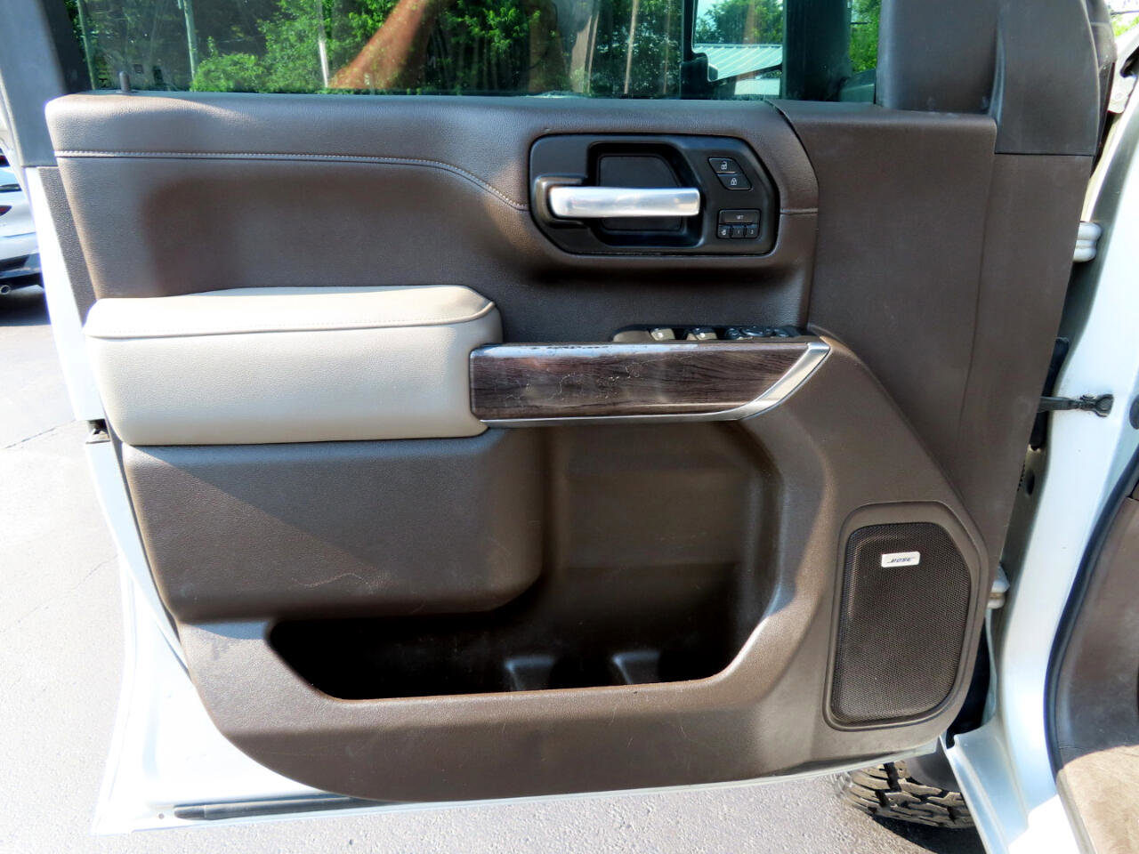 Used 2020 Chevrolet Silverado 2500 LTZ w/ LTZ Convenience Package image 18