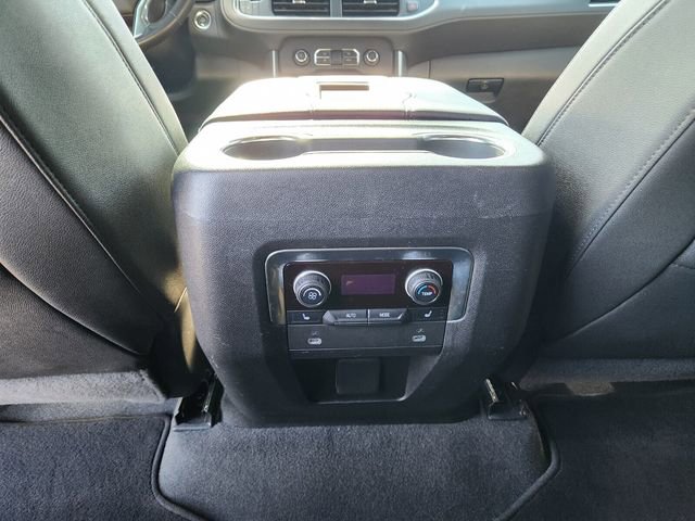 Used 2023 Chevrolet Suburban Z71 w/ Luxury Package image 18