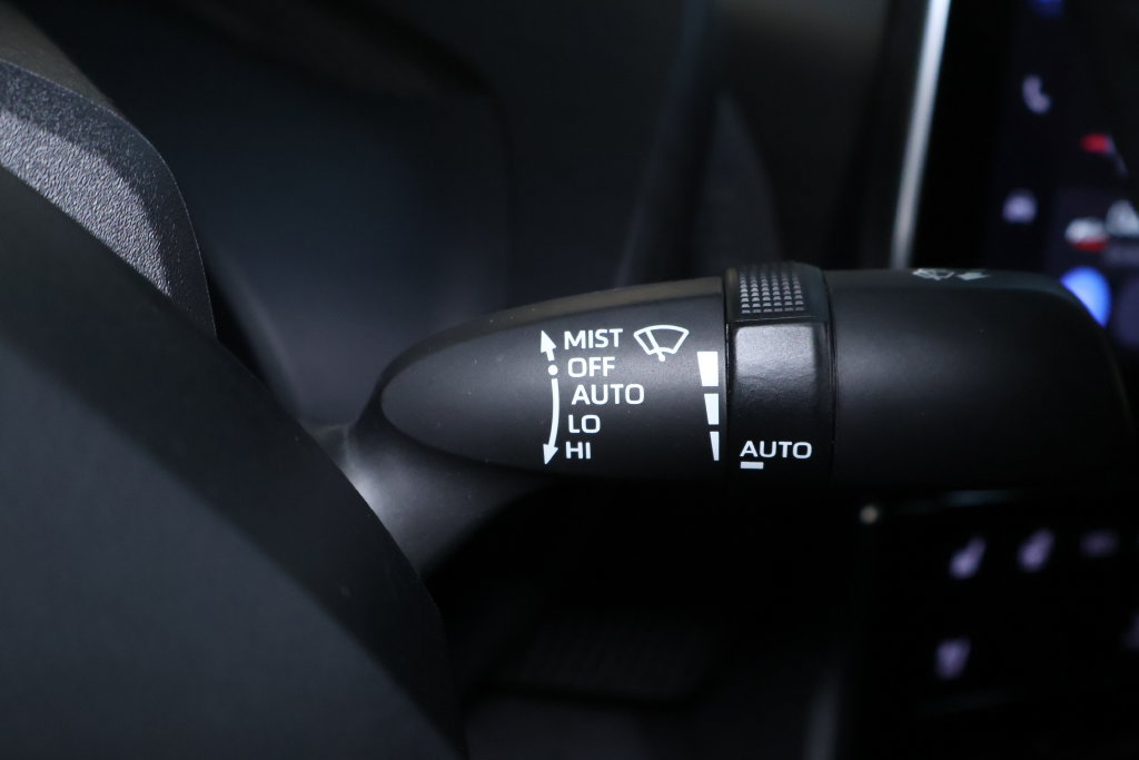 Used 2023 Subaru Solterra AWD image 28