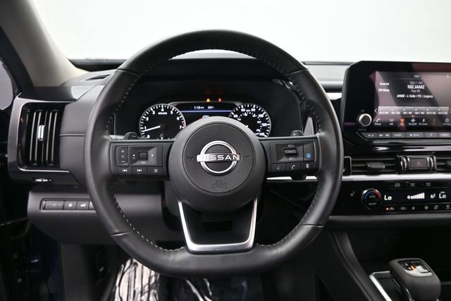 Used 2025 Nissan Pathfinder SV FWD image 12