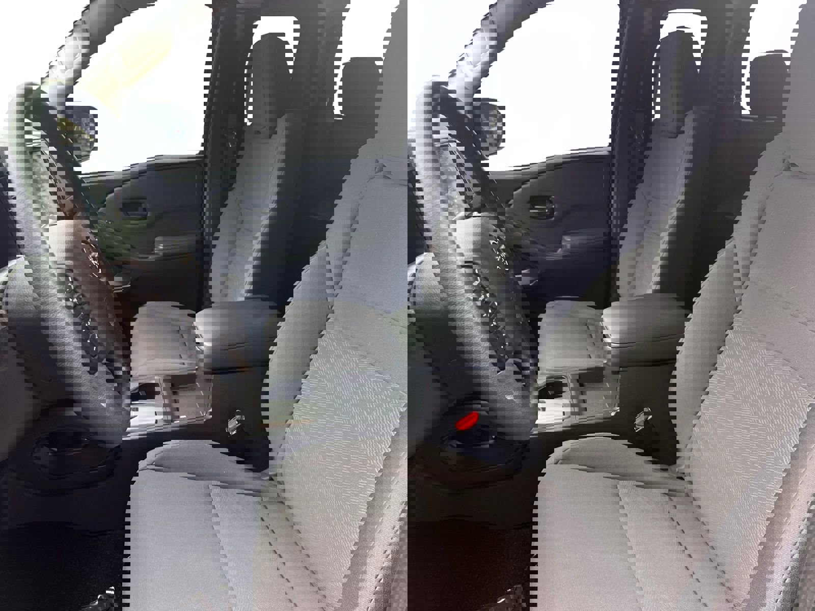 Used 2022 Nissan Frontier S w/ Technology Package RWD image 8