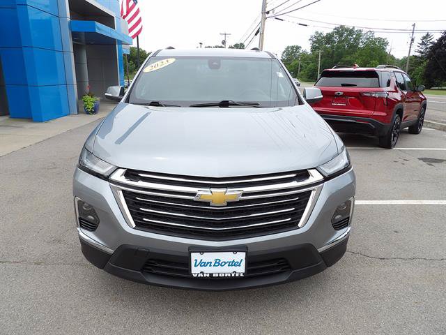 Used 2023 Chevrolet Traverse LT AWD/4WD image 8