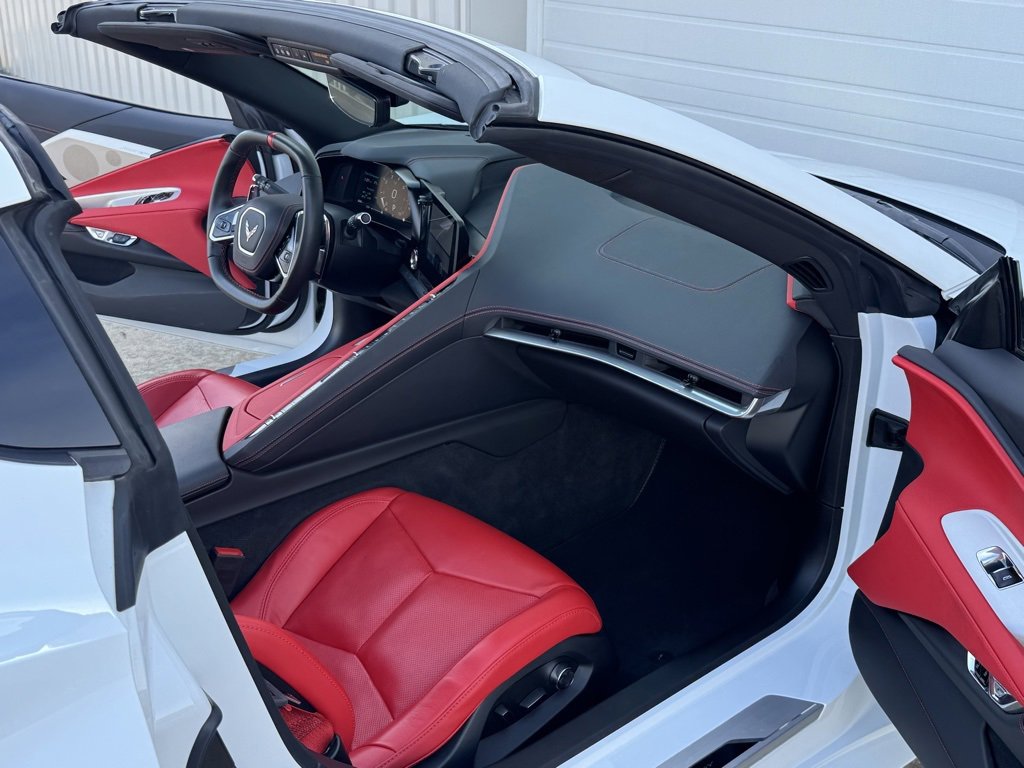 Used 2025 Chevrolet Corvette Stingray Preferred Cpe w/ 2LT image 38