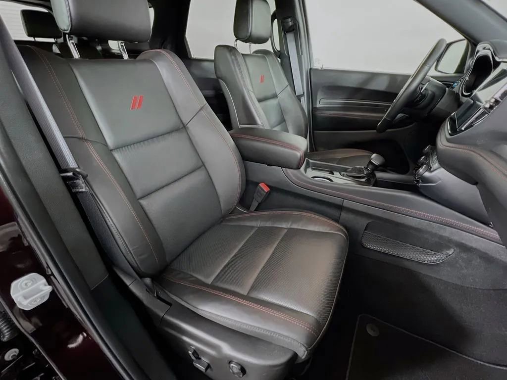 Used 2025 Dodge Durango GT image 31