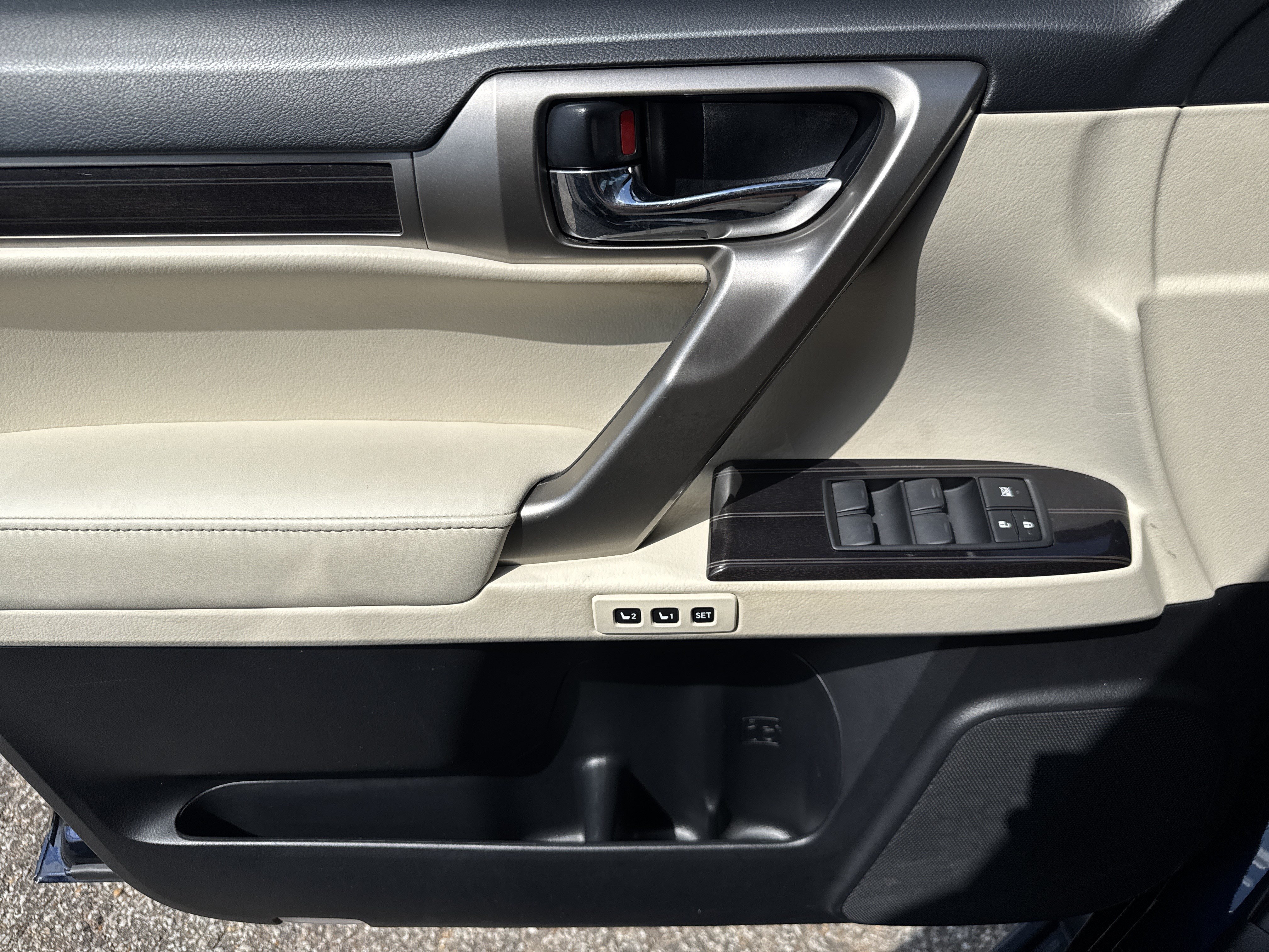Used 2021 Lexus GX 460 Luxury w/ Sport Design Package AWD/4WD image 9