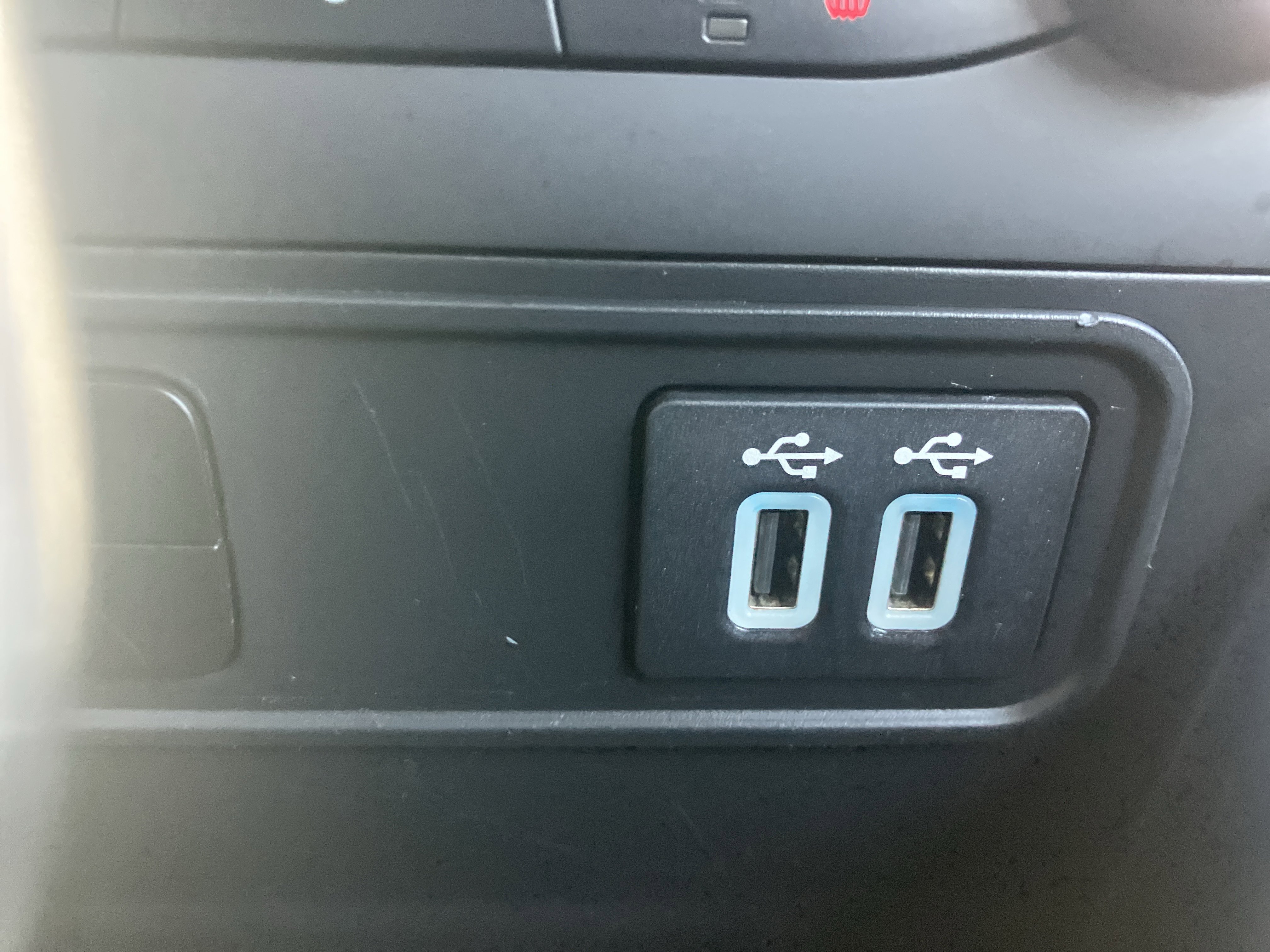 Used 2021 Ford EcoSport Titanium w/ Interior Protection Package image 25