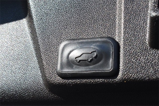 Certified 2016 Chevrolet Traverse LT image 19