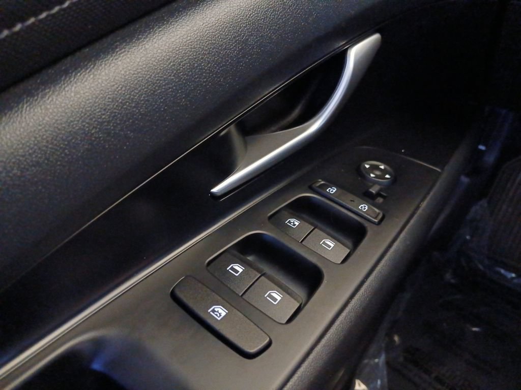 Used 2021 Hyundai Elantra SEL w/ Convenience Package FWD image 17
