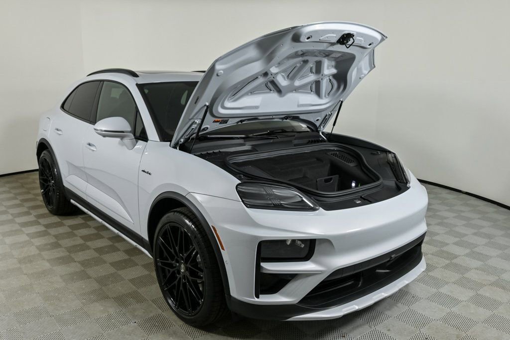 New 2025 Porsche Macan Turbo Electric image 36