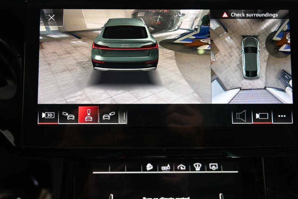 Used 2020 Audi e-tron Prestige w/ Prestige Package image 32
