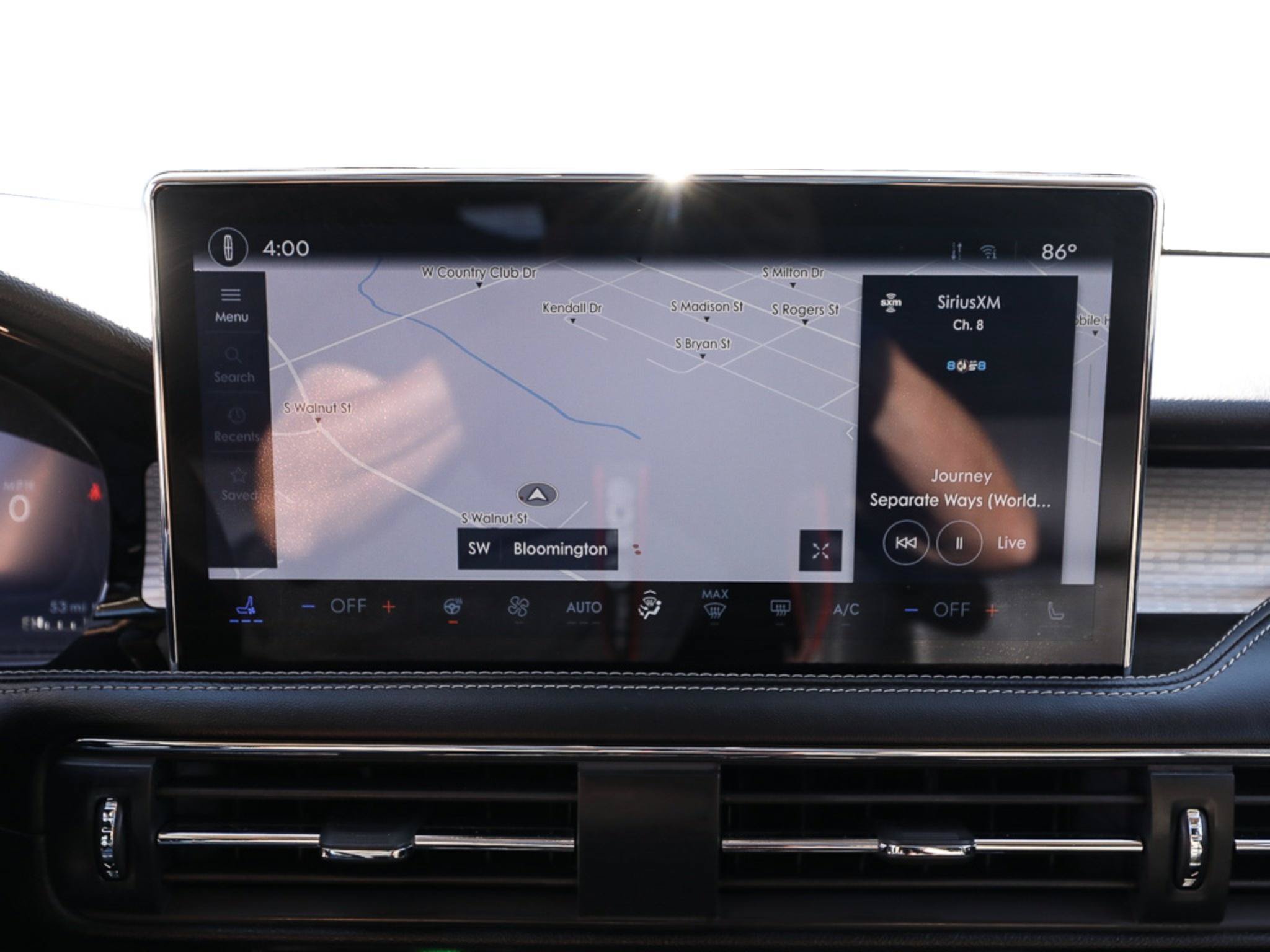 Certified 2024 Lincoln Corsair AWD w/ Equipment Group 101A image 17