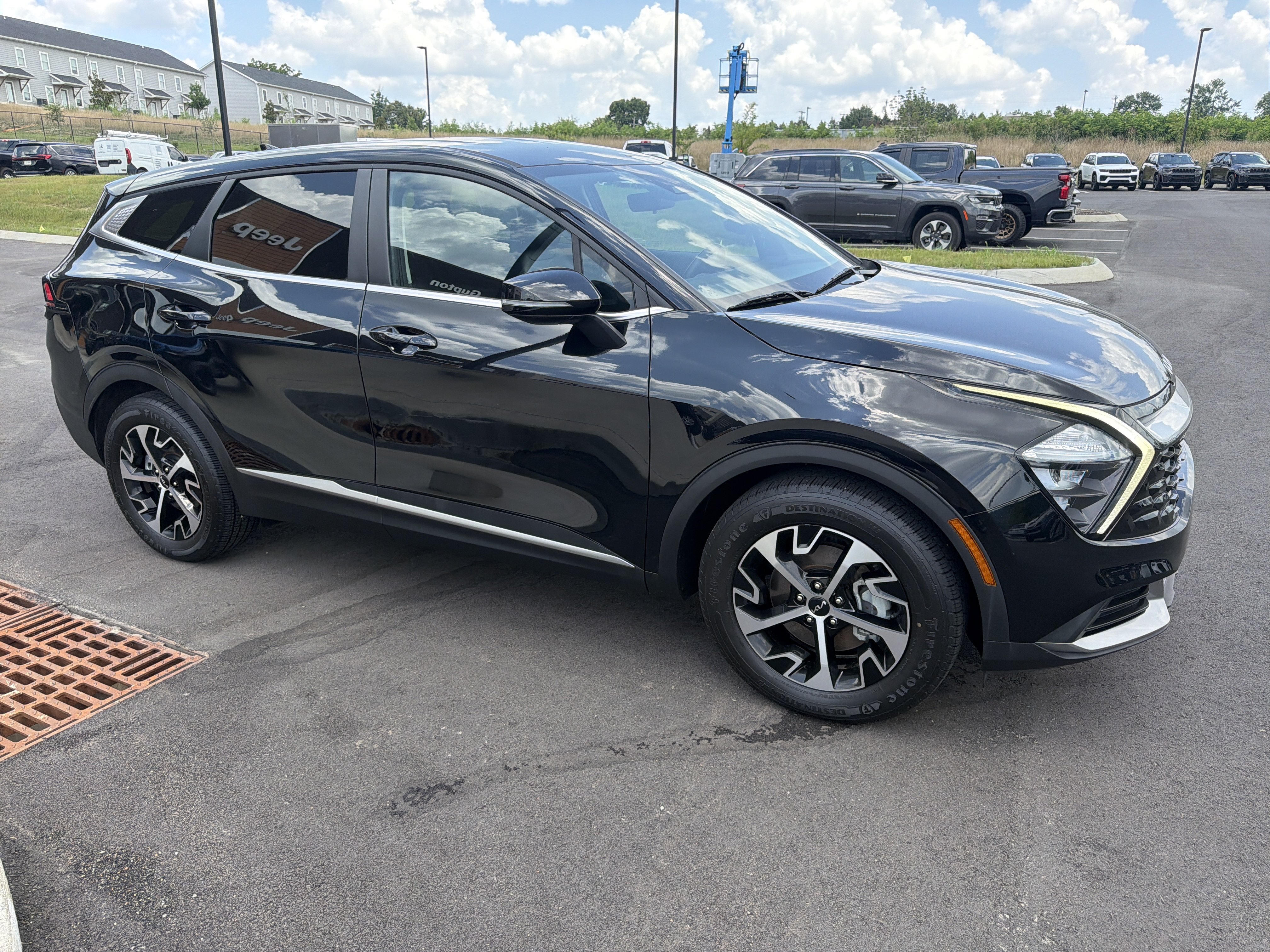 Used 2023 Kia Sportage EX FWD image 10