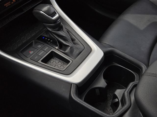 Used 2021 Toyota RAV4 XLE Premium FWD image 25