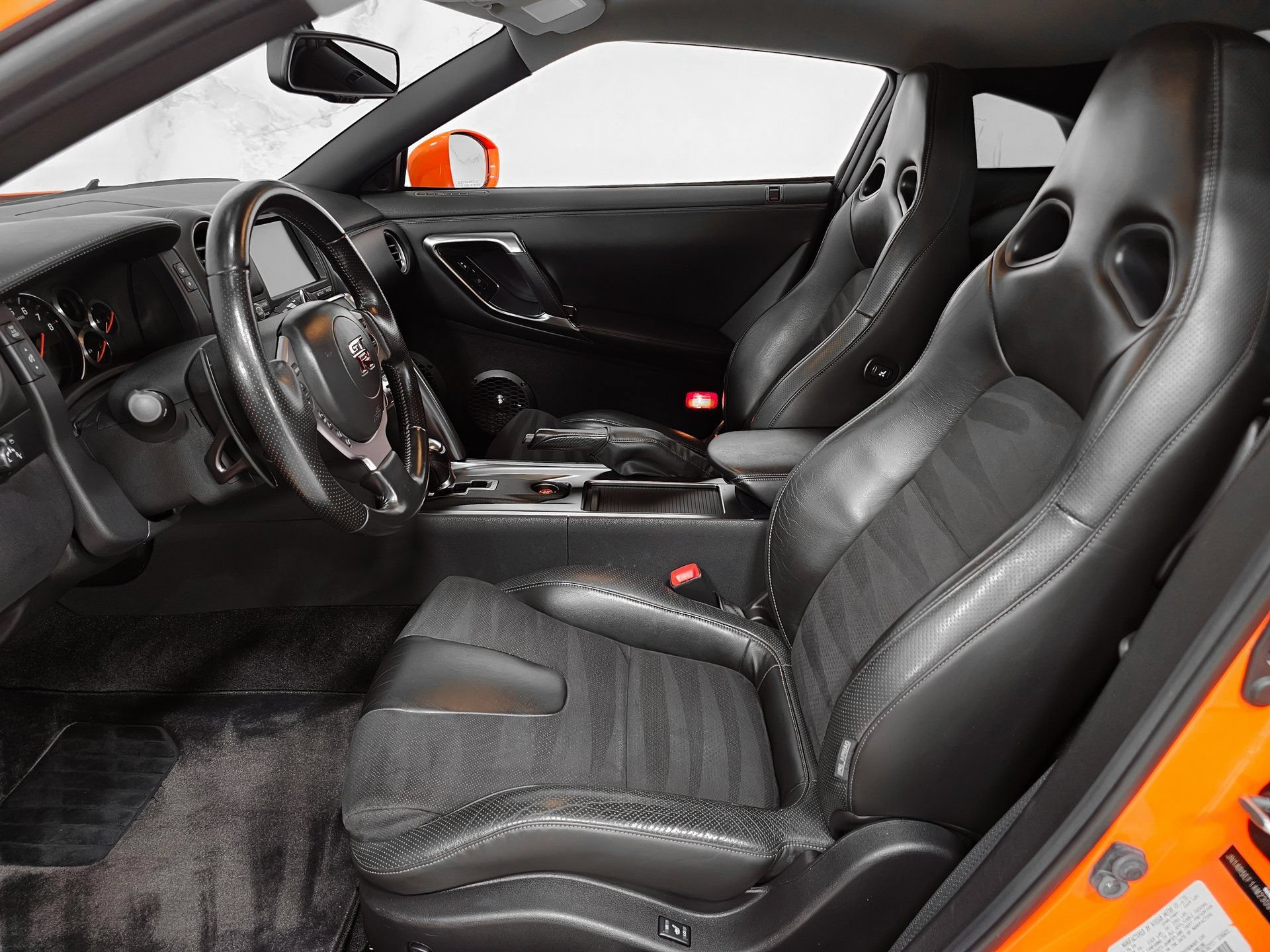 Used 2010 Nissan GT-R Premium AWD/4WD image 34