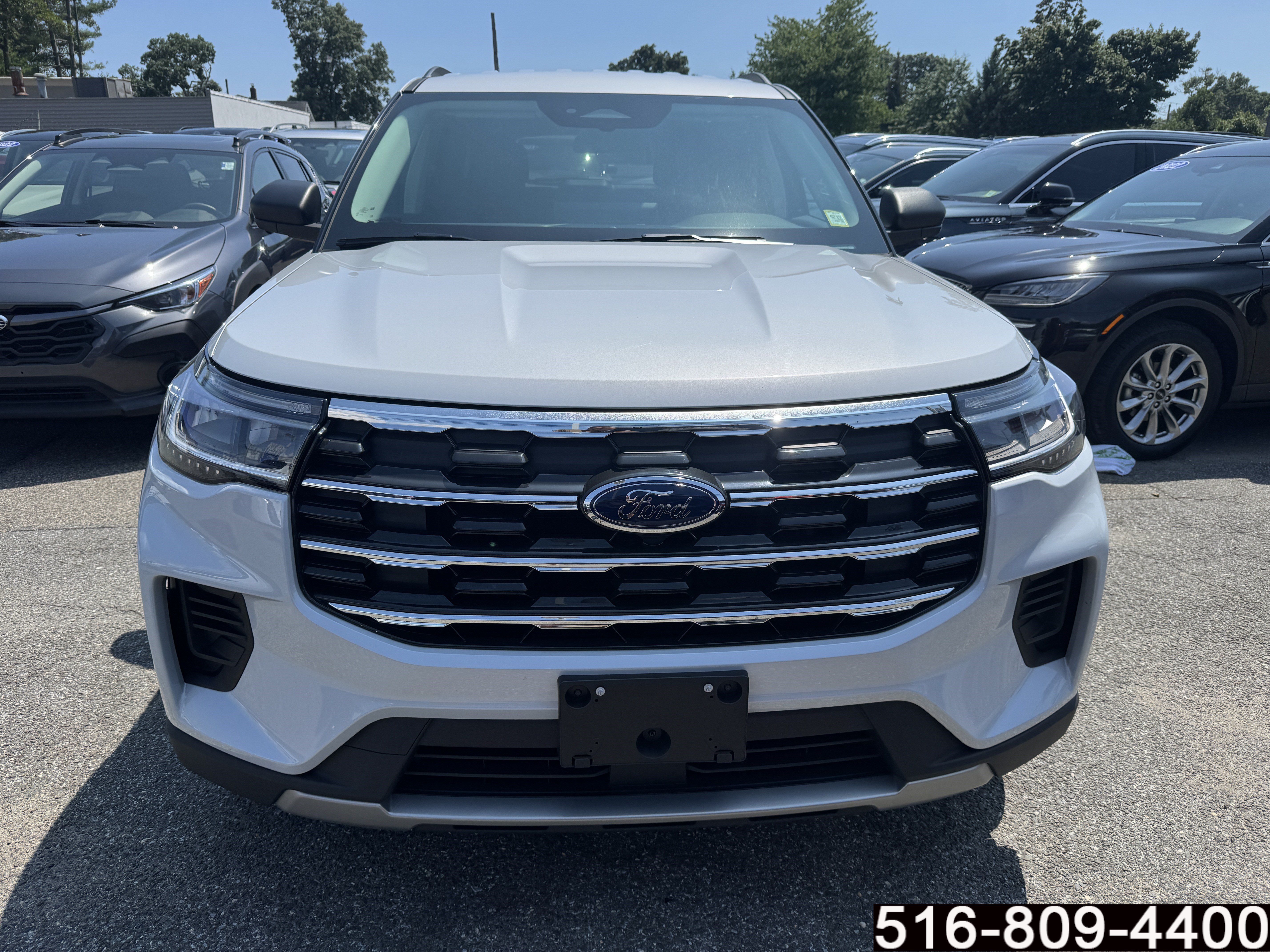 Used 2026 Ford Explorer Active AWD/4WD image 2
