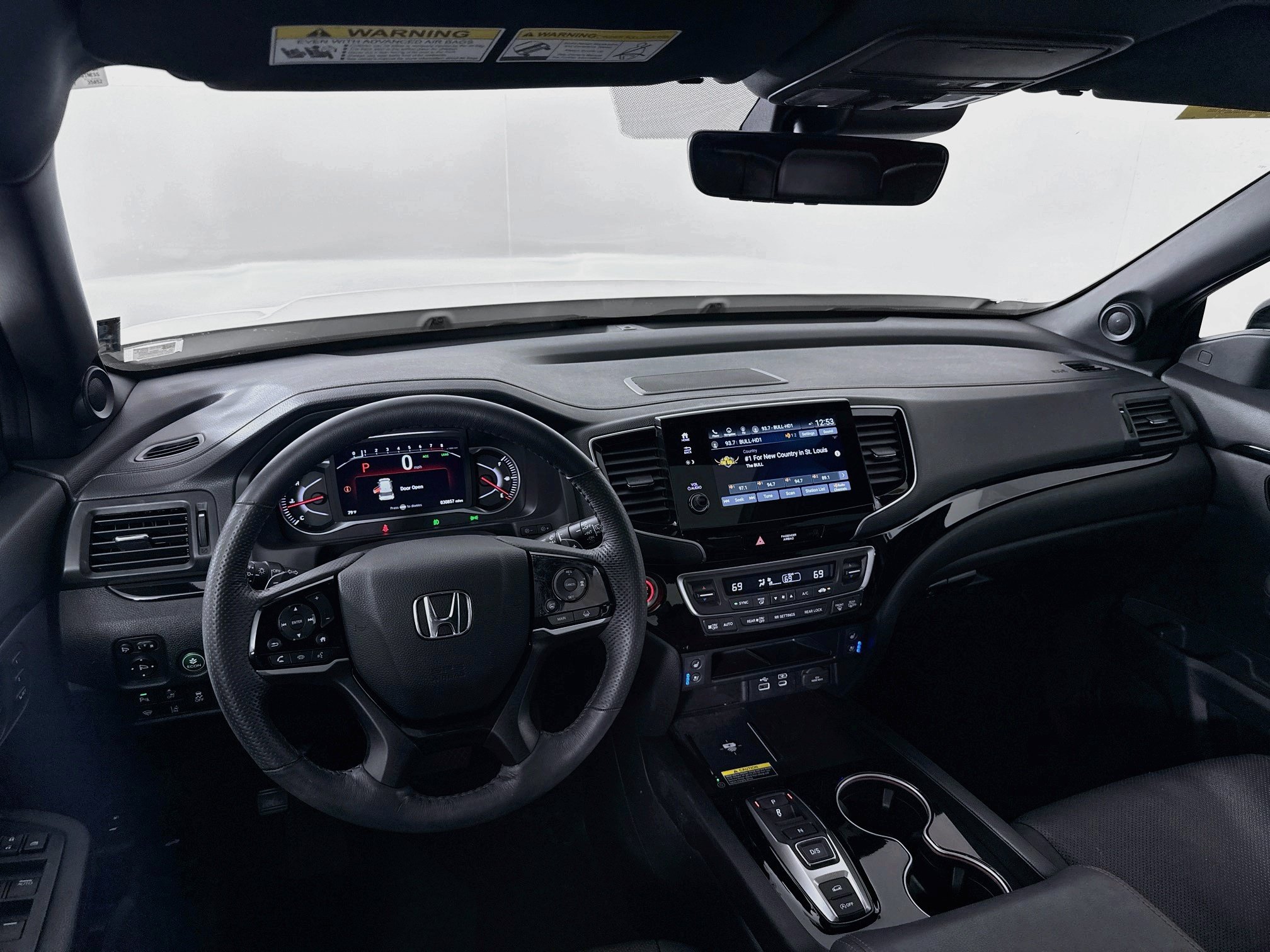 Used 2025 Honda Passport Black Edition image 24