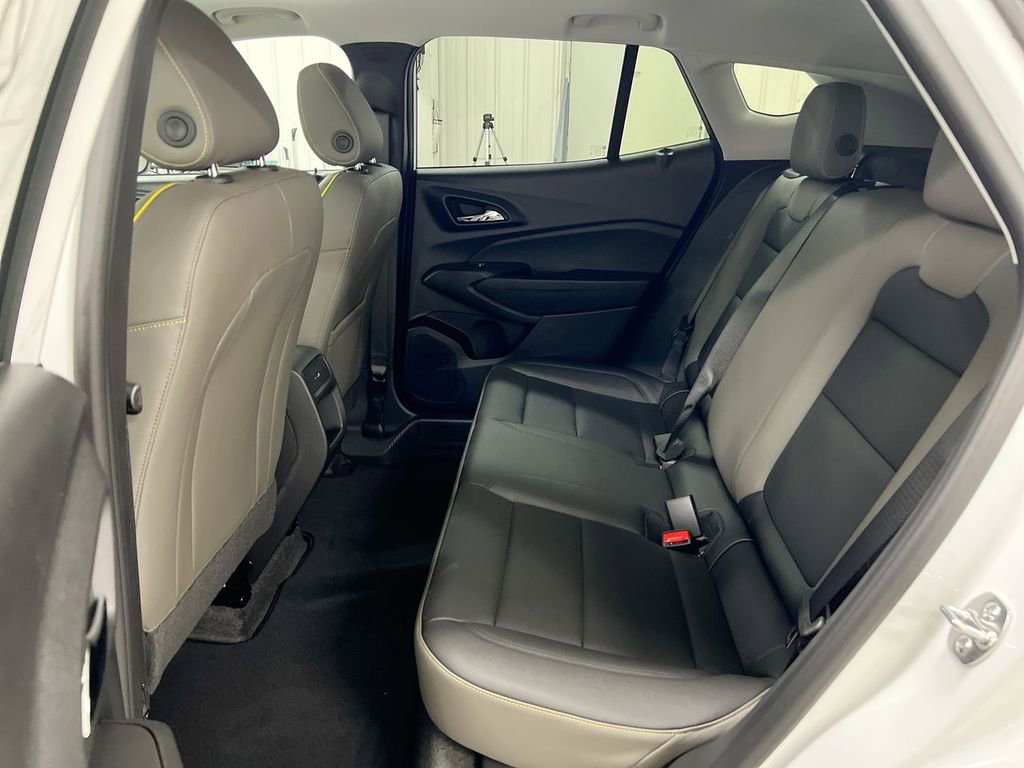 New 2026 Chevrolet Trax ACTIV w/ Sunroof Package FWD image 23