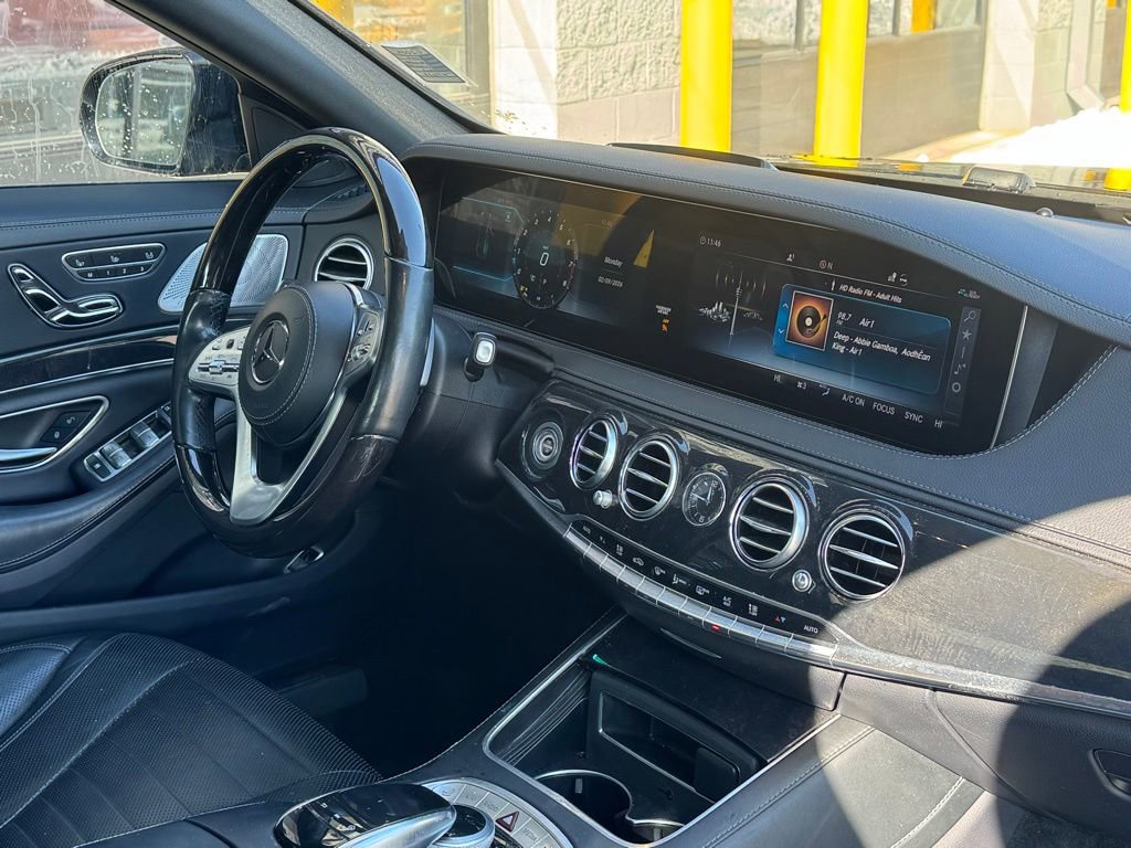Used 2019 Mercedes-Benz S 560 4MATIC Sedan w/ AMG Line Exterior image 39