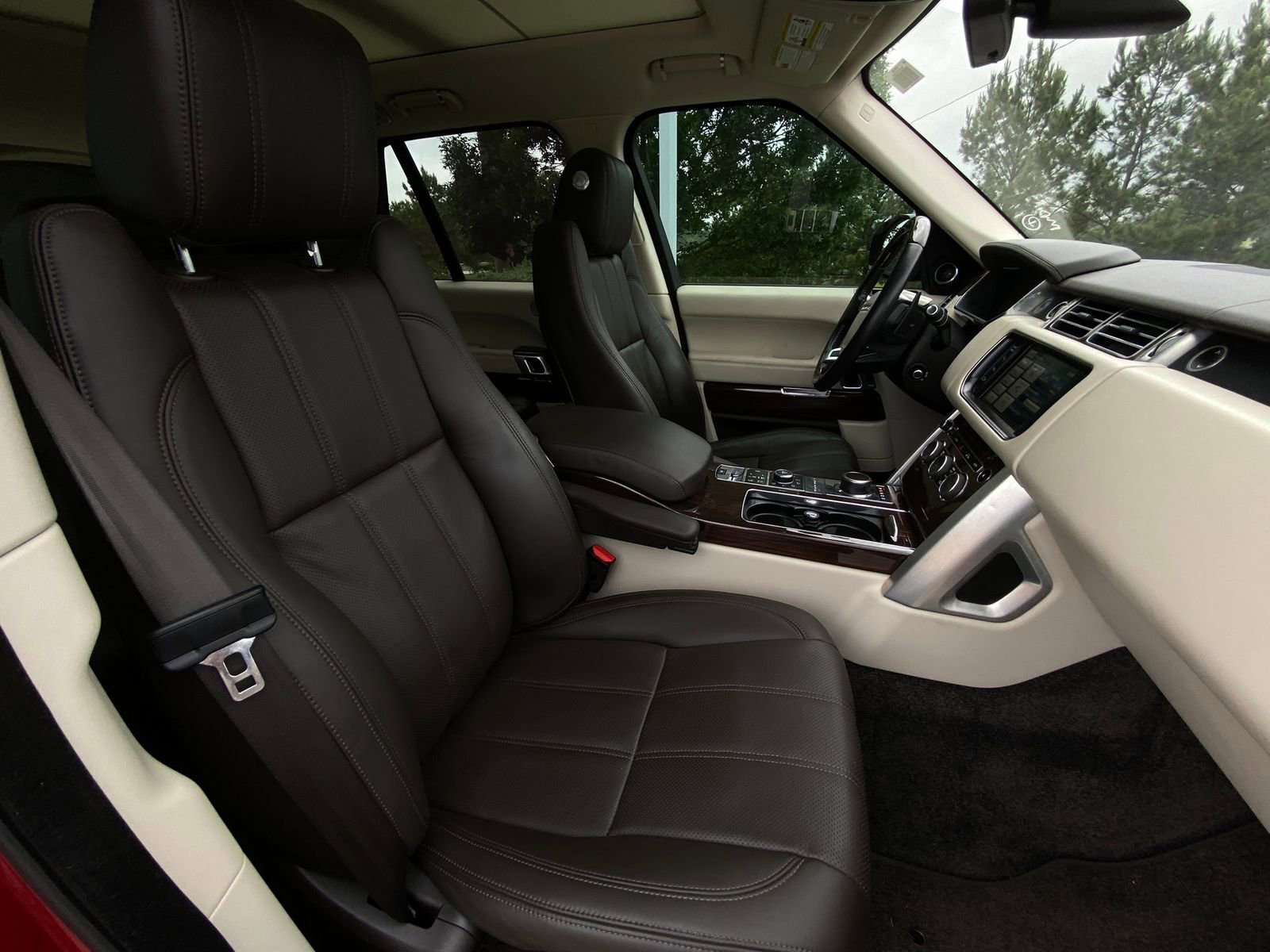 Used 2015 Land Rover Range Rover Supercharged AWD/4WD image 14