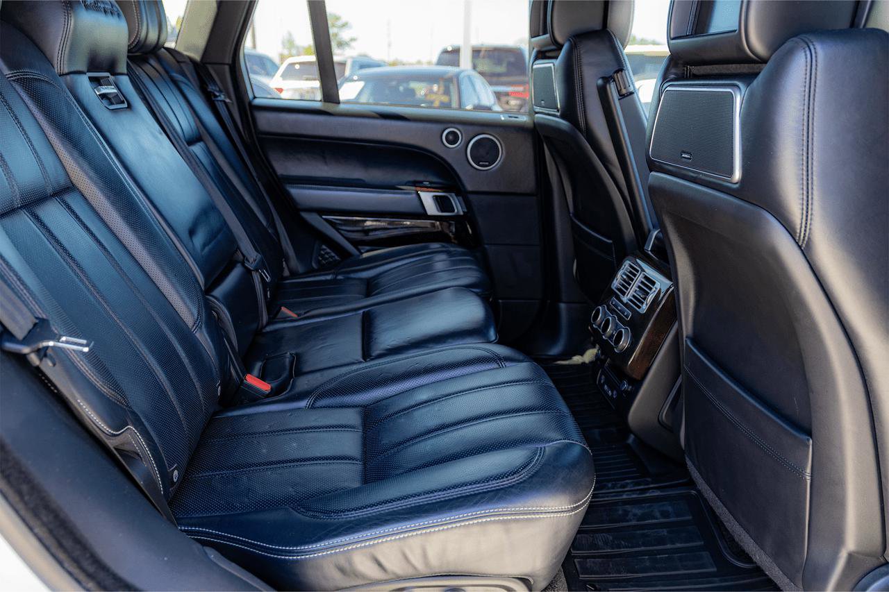 Used 2017 Land Rover Range Rover Autobiography image 18
