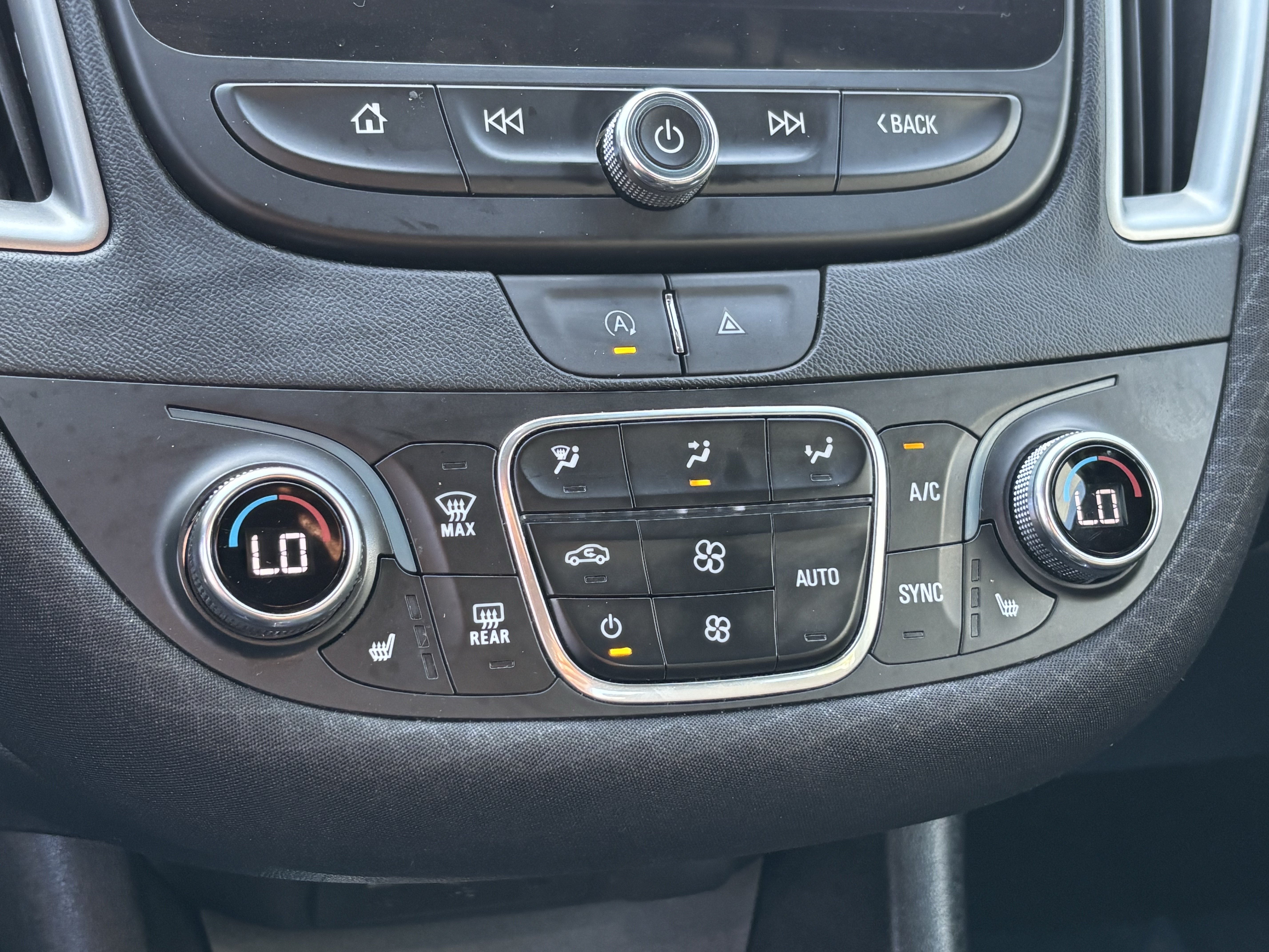 Used 2023 Chevrolet Malibu LT FWD image 20
