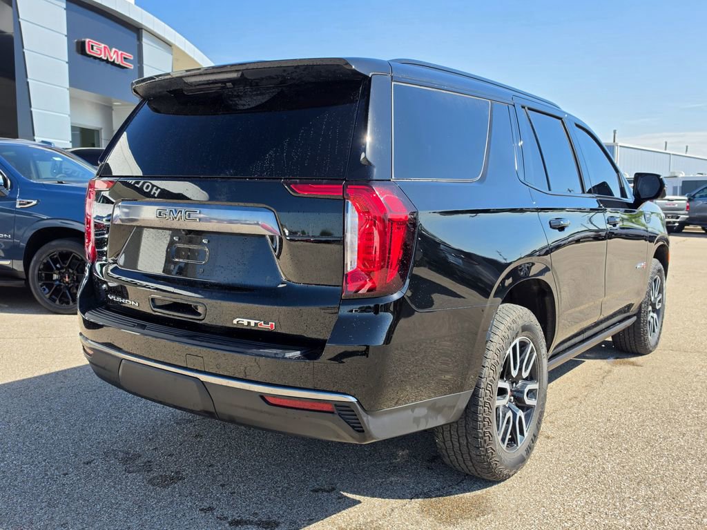 Used 2024 GMC Yukon AT4 w/ AT4 Premium Plus Package AWD/4WD image 3