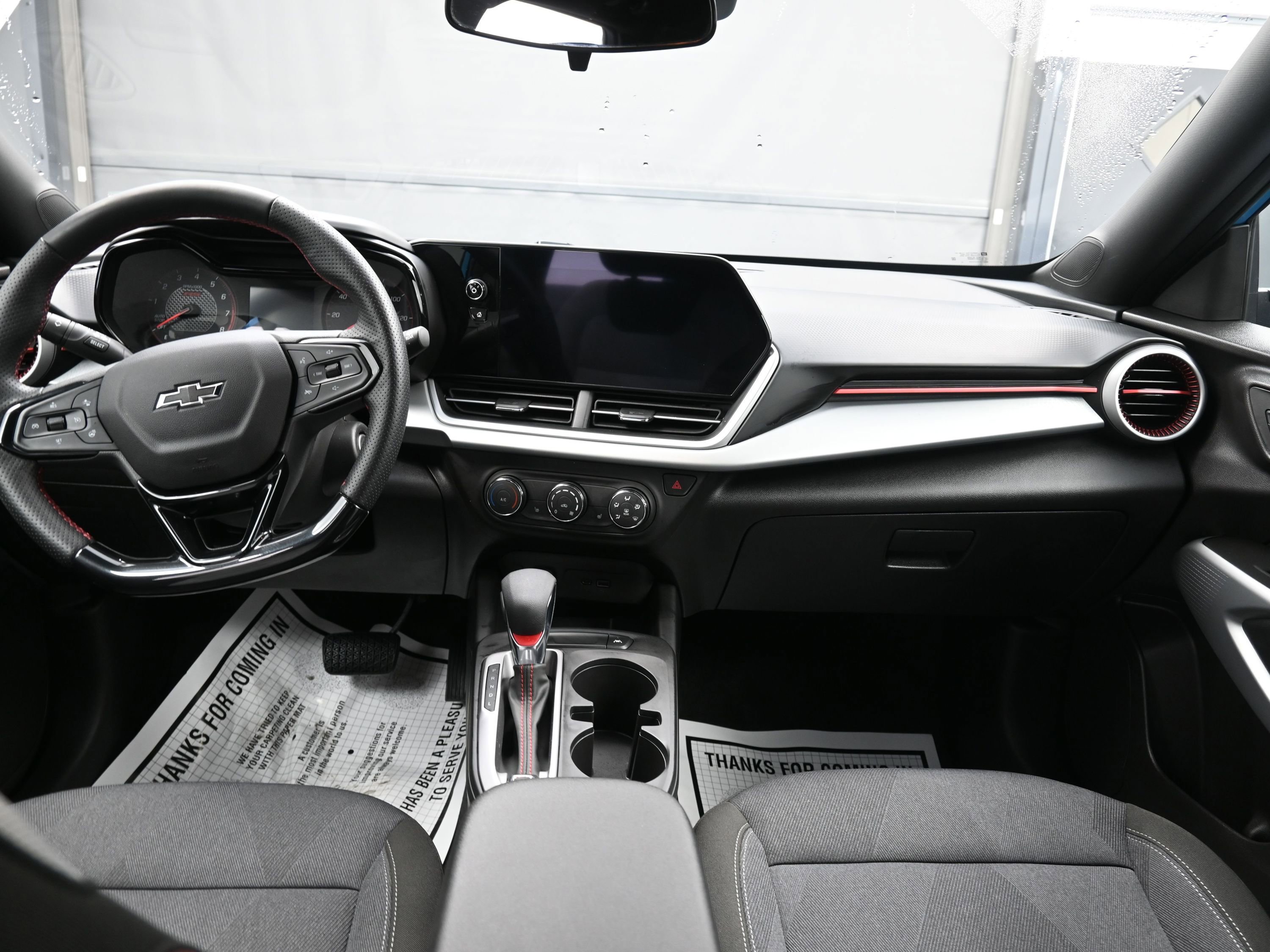 Used 2025 Chevrolet Trax RS image 20