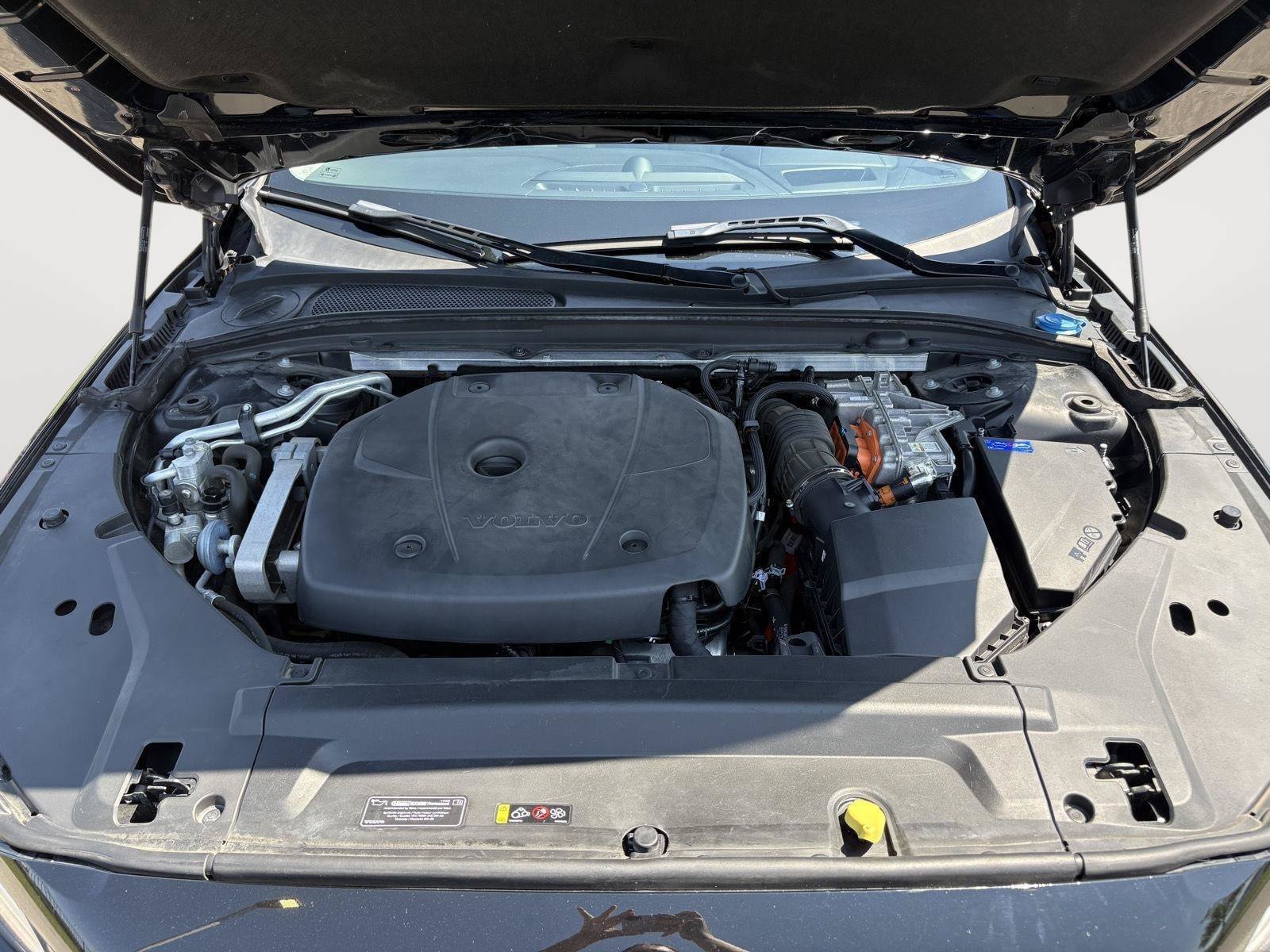 Used 2019 Volvo S90 T8 Inscription w/ Luxury Package AWD/4WD image 25