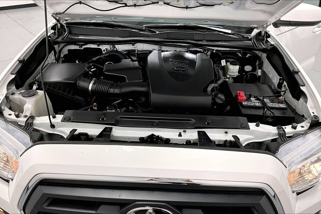 Used 2023 Toyota Tacoma SR5 RWD image 9