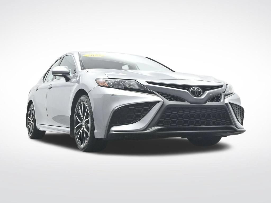 Used 2022 Toyota Camry SE FWD image 39