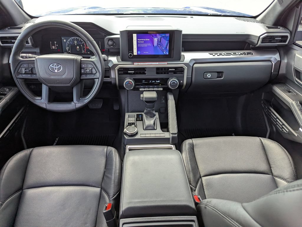 Used 2025 Toyota Tacoma SR5 AWD/4WD image 16