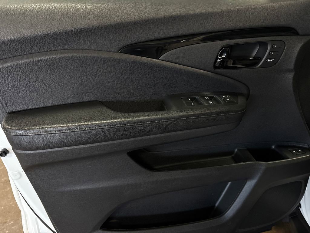 Used 2022 Honda Passport Elite image 19