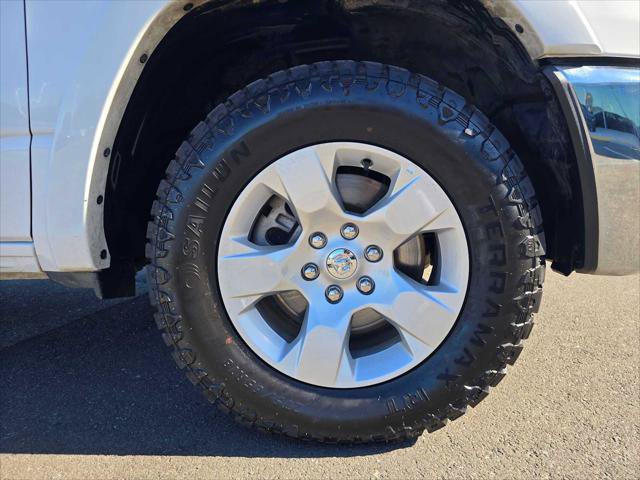 Used 2025 RAM 1500 Big Horn AWD/4WD image 9
