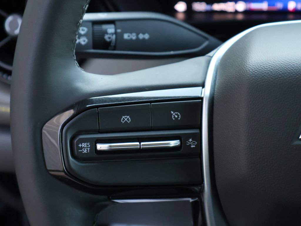 Used 2024 Chevrolet Colorado ZR2 w/ ZR2 Convenience Package III image 34