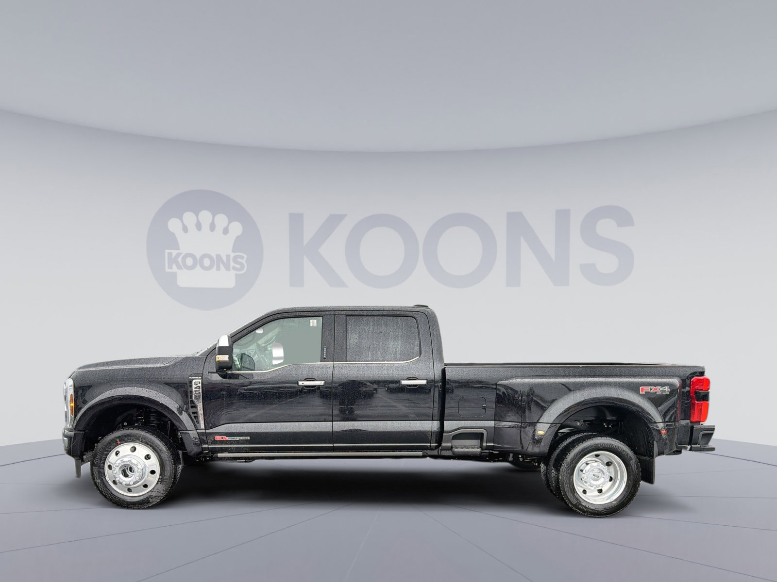 New 2026 Ford F450 Platinum w/ Platinum Plus Package AWD/4WD image 2