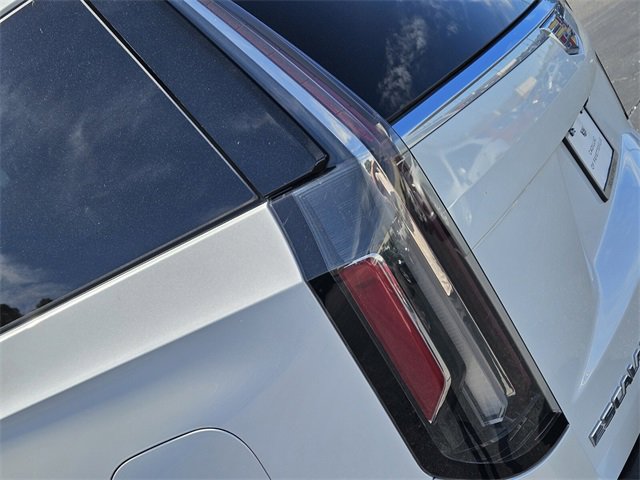 Used 2021 Cadillac Escalade Premium Luxury Platinum image 8
