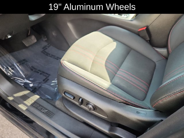 Used 2023 Chevrolet Equinox RS FWD image 21