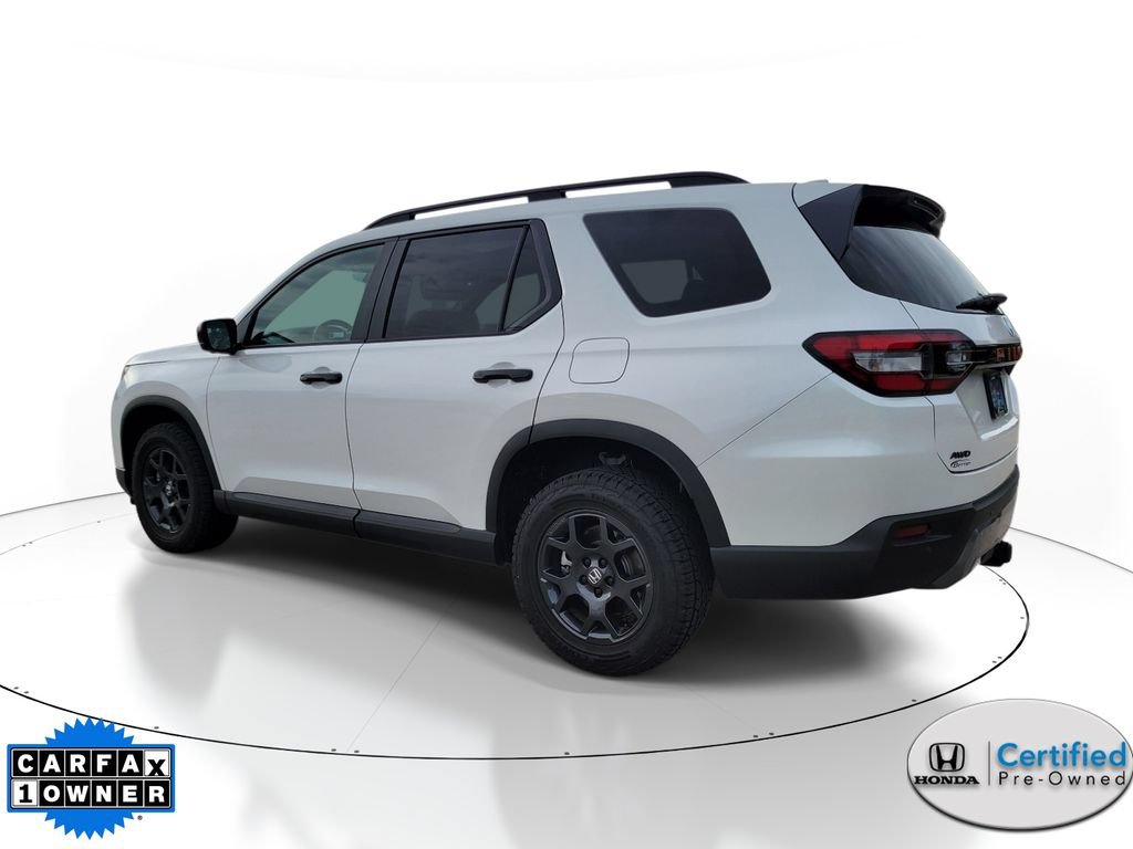 Certified 2026 Honda Pilot TrailSport image 3
