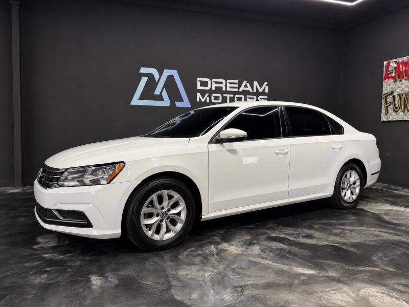 Used 2018 Volkswagen Passat 2.0T S FWD image 1