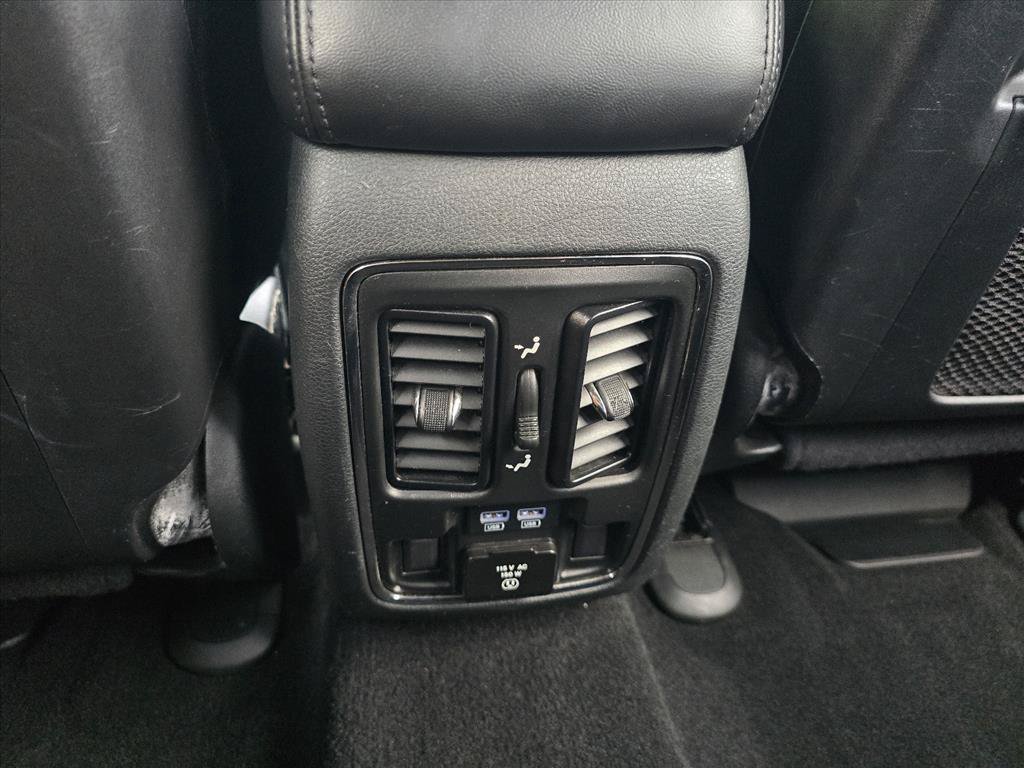 Used 2020 Jeep Grand Cherokee Limited AWD/4WD image 24